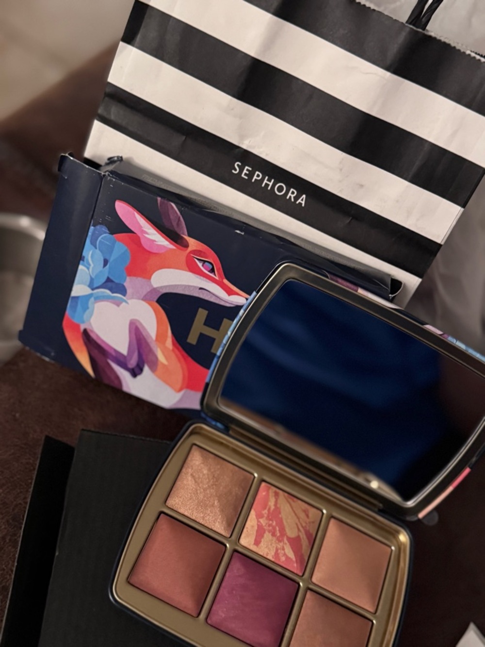 Hourglass Eyeshadow Palette — Peach, Pink & Bronze Tones